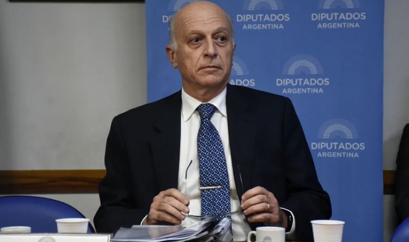 Re-reeleccin de intendentes: la Corte no debe intervenir
